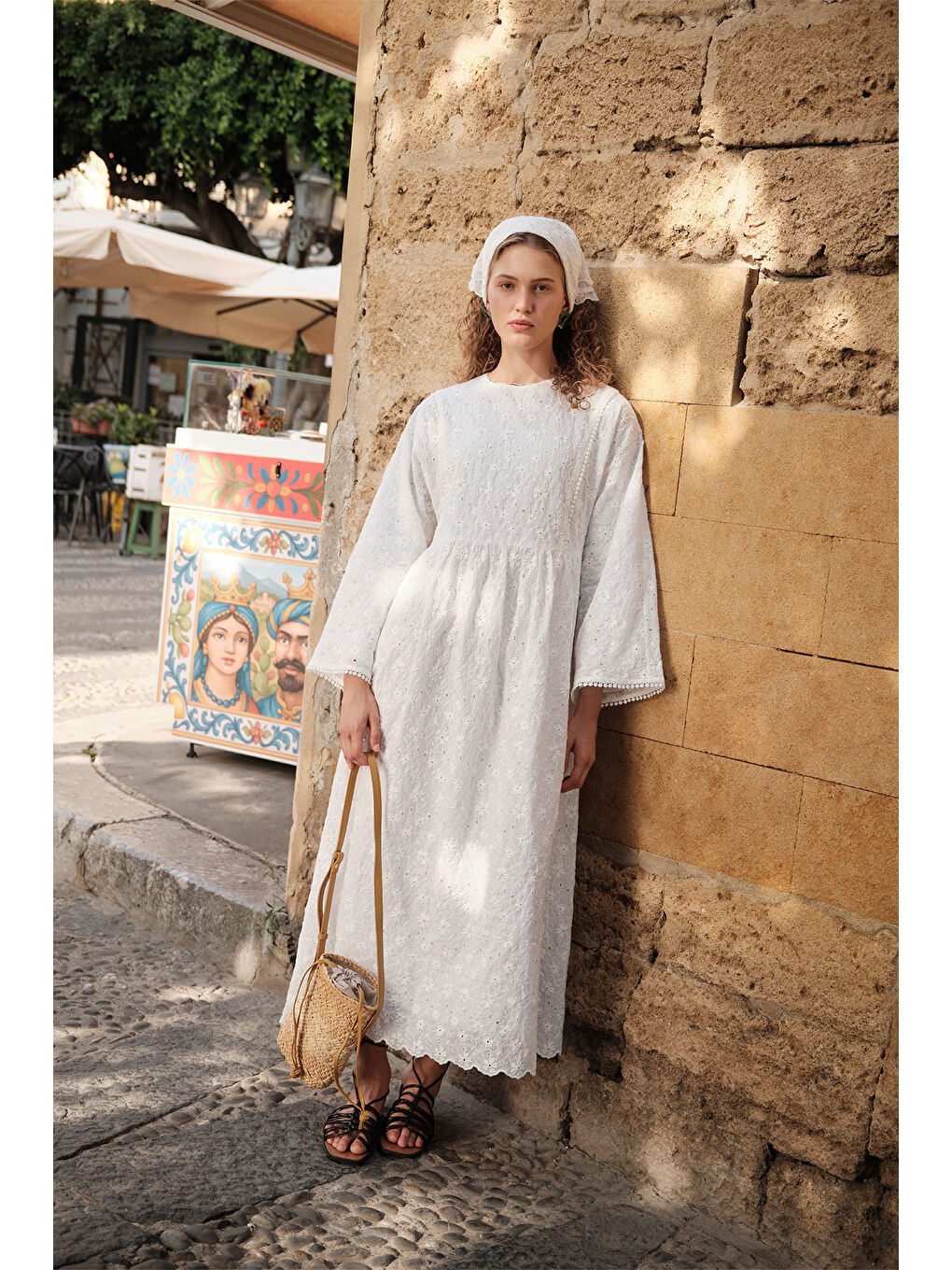 Nakışlı Geniş Kollu Elbise Ekru