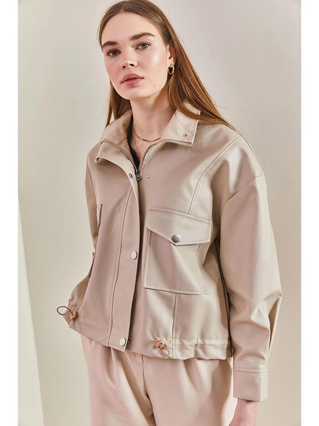 Bej Kadın Lastikli Deri Ceket-1