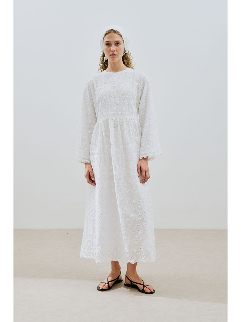 Nakışlı Geniş Kollu Elbise Ekru-3