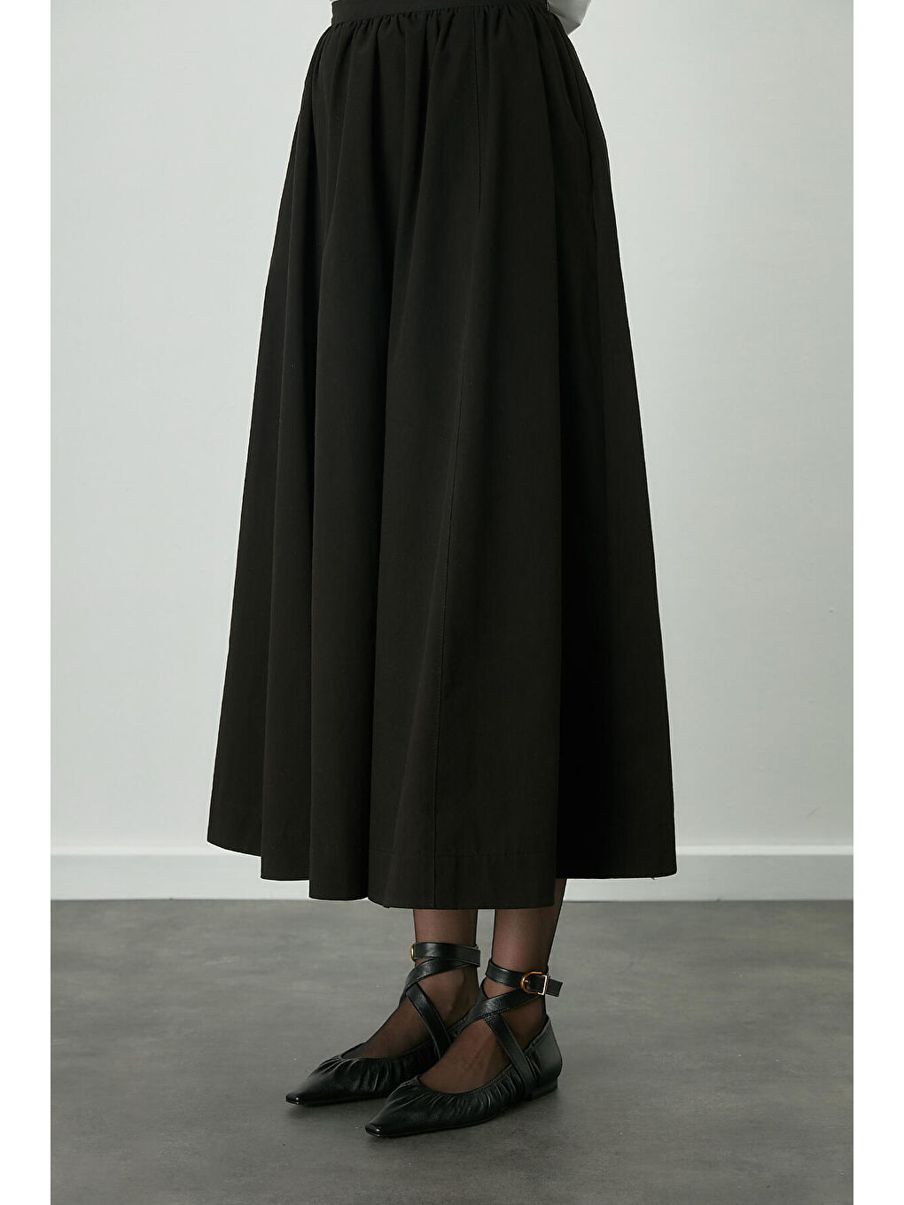 Katy Gabardin Büzgülü Etek Siyah-6