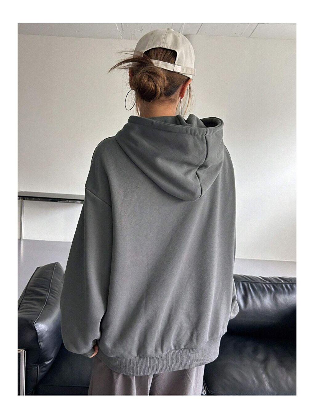 Trendseninle Gri Kadın Füme Number Baskılı Kapüşonlu Sweatshirt - 1