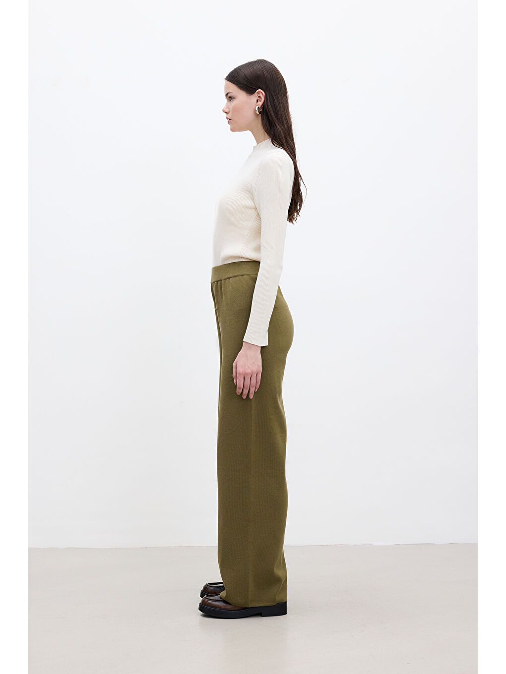 Düz Paça Triko Pantolon Yeşil-3