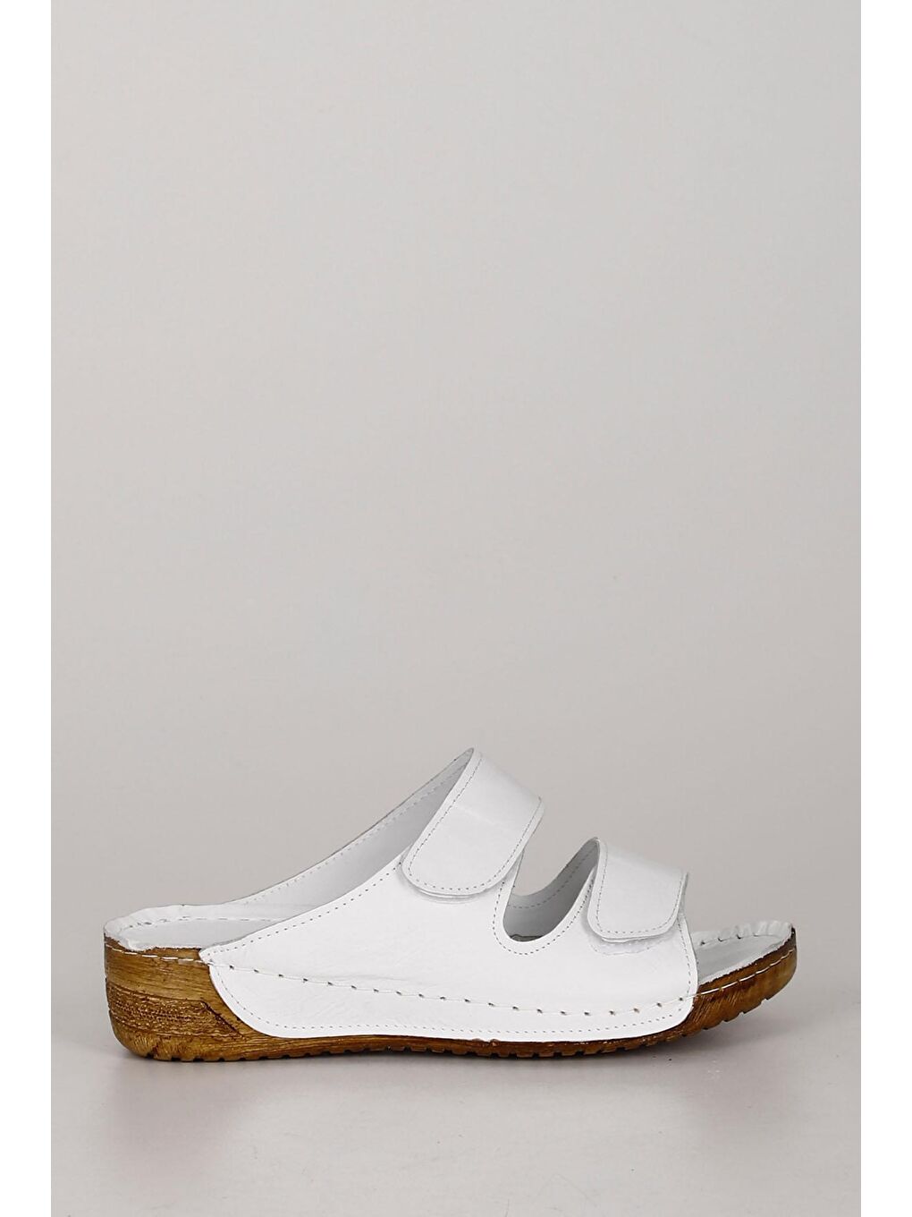 Beyaz Hakiki Dolgu Tabanlı Deri Kadın Terlik 42432-3