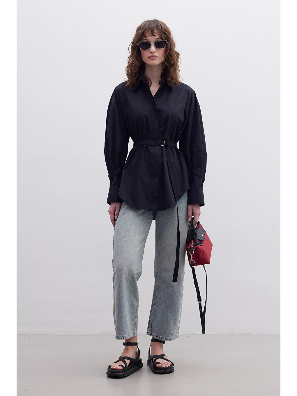 Kemer Detaylı Gömlek Siyah-1