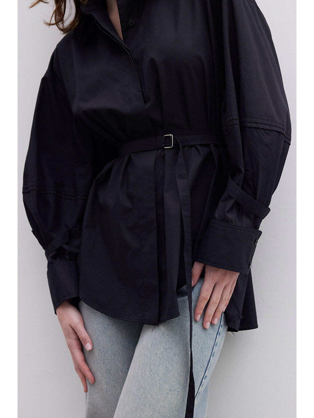 Kemer Detaylı Gömlek Siyah-4