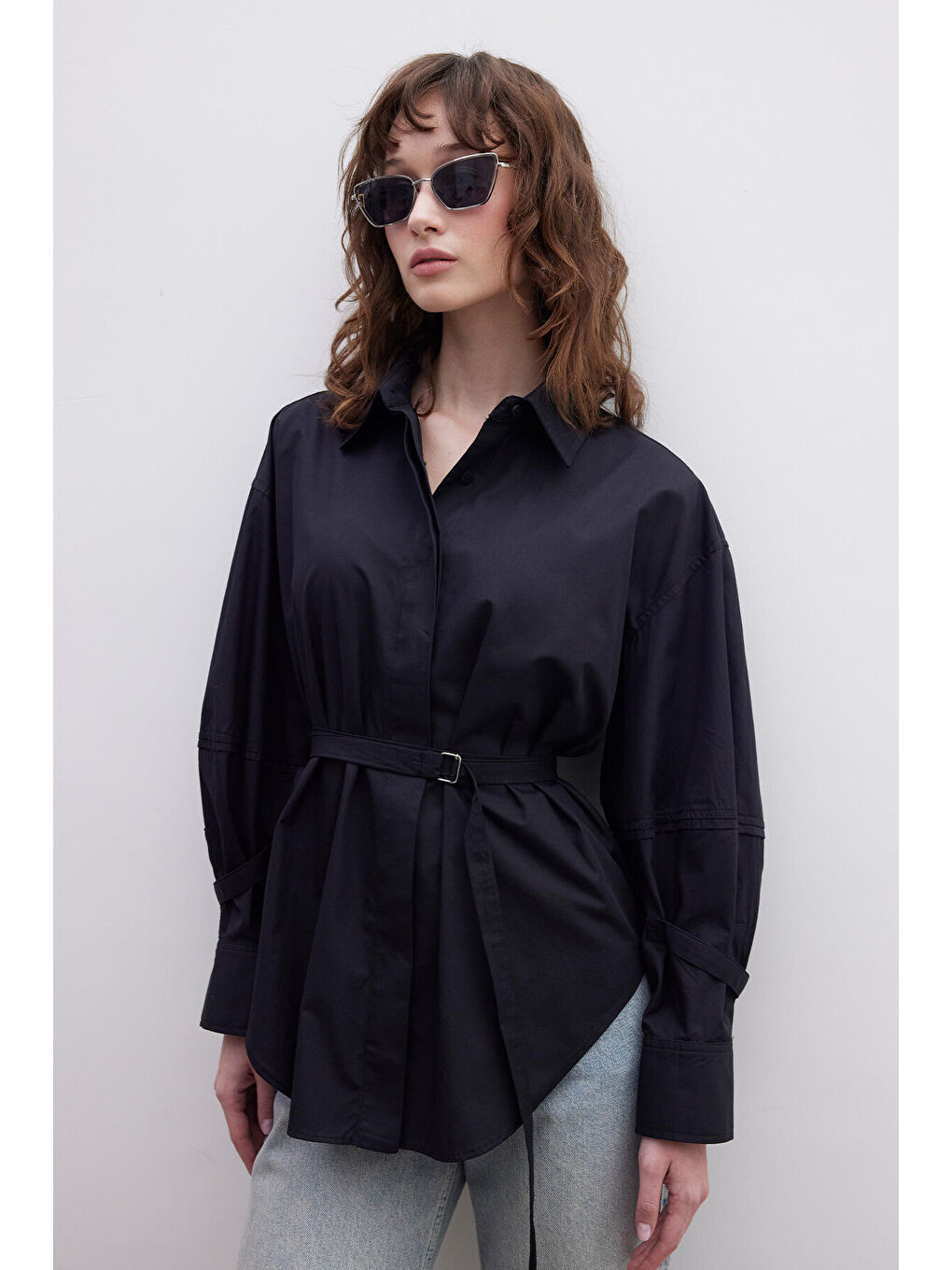 Kemer Detaylı Gömlek Siyah-5