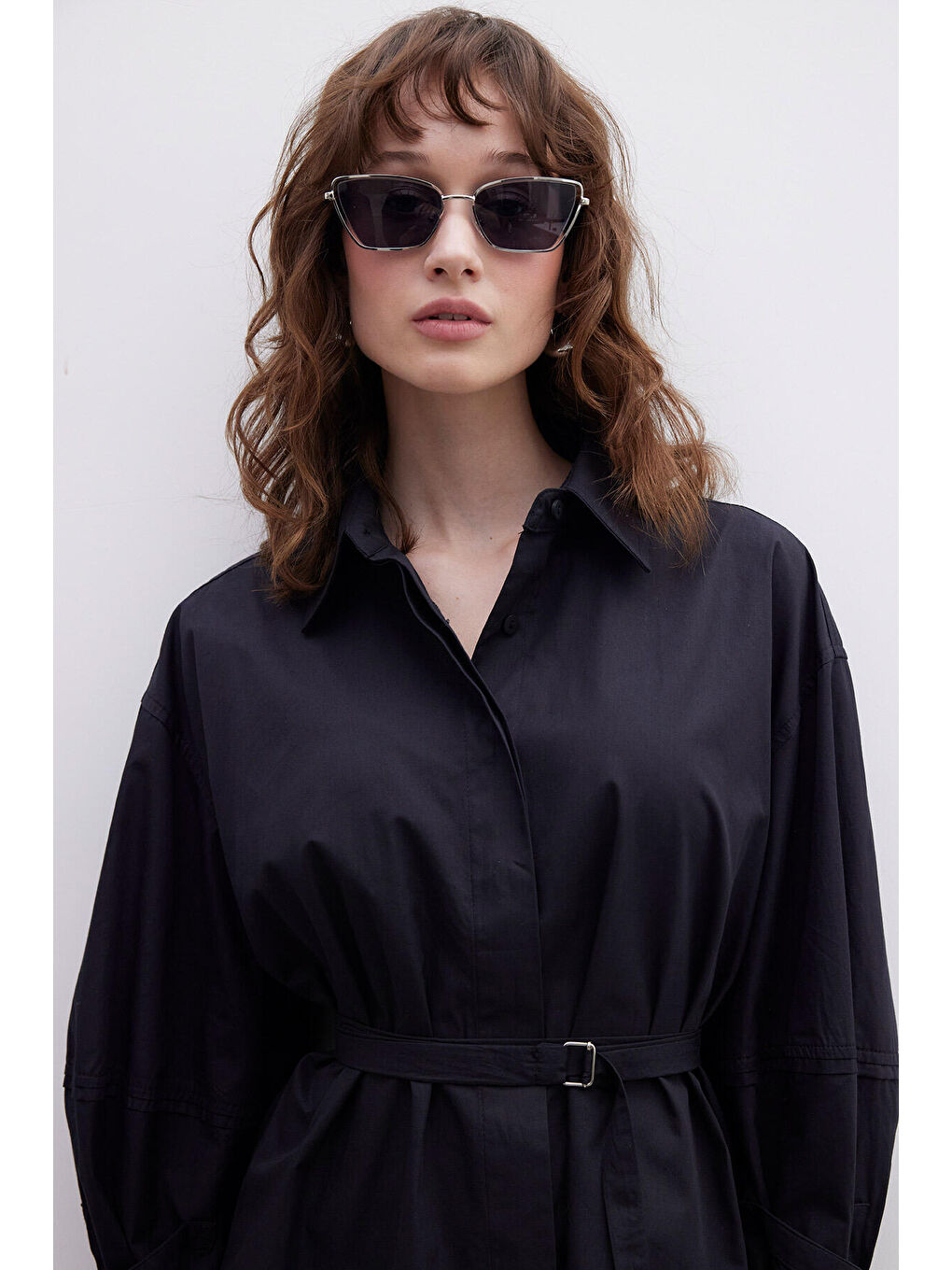 Kemer Detaylı Gömlek Siyah-6