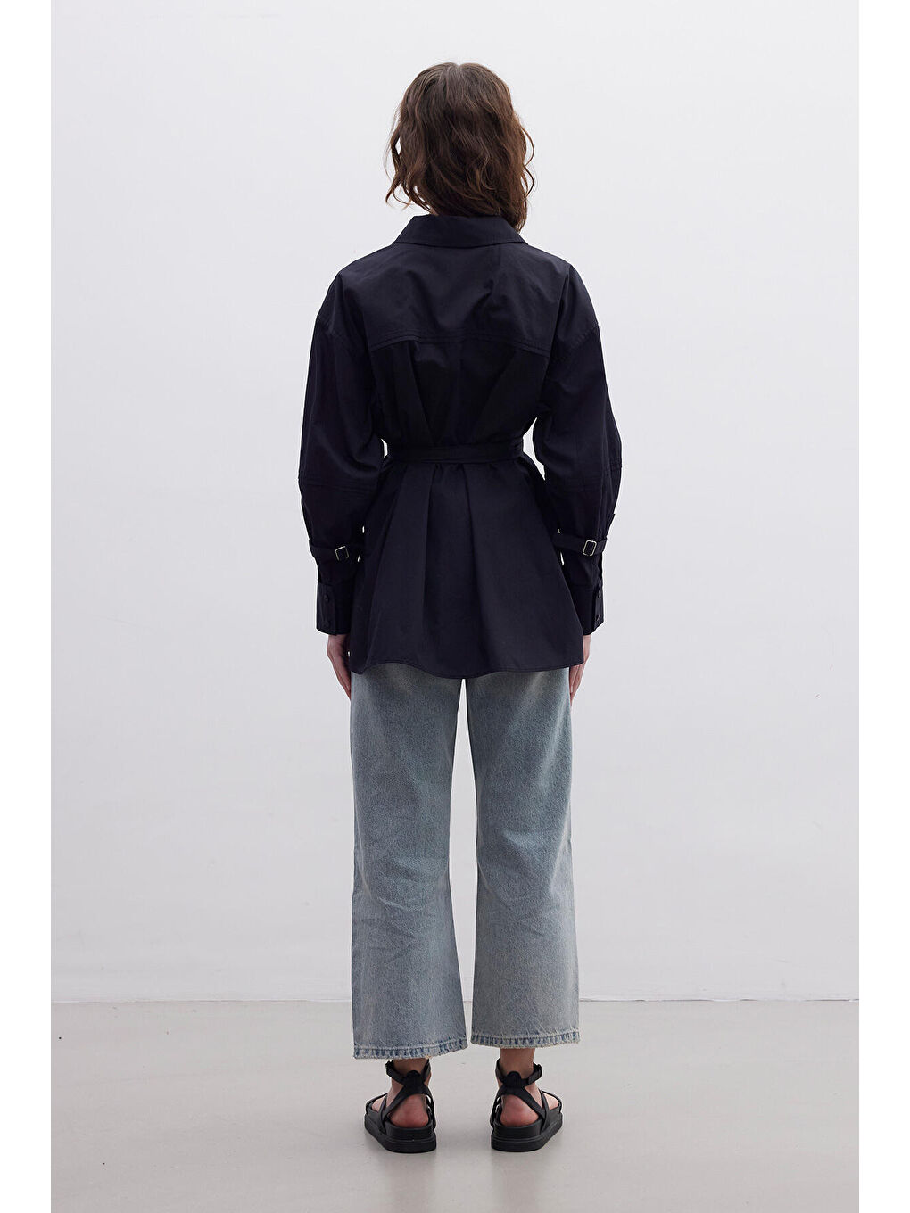 Kemer Detaylı Gömlek Siyah-7