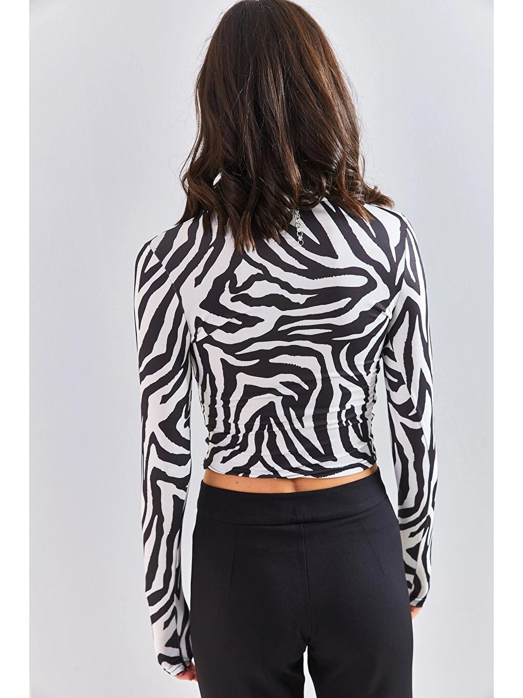 Siyah Kadın Polo Yaka Desenli Mikron Kumaş Bluz-4