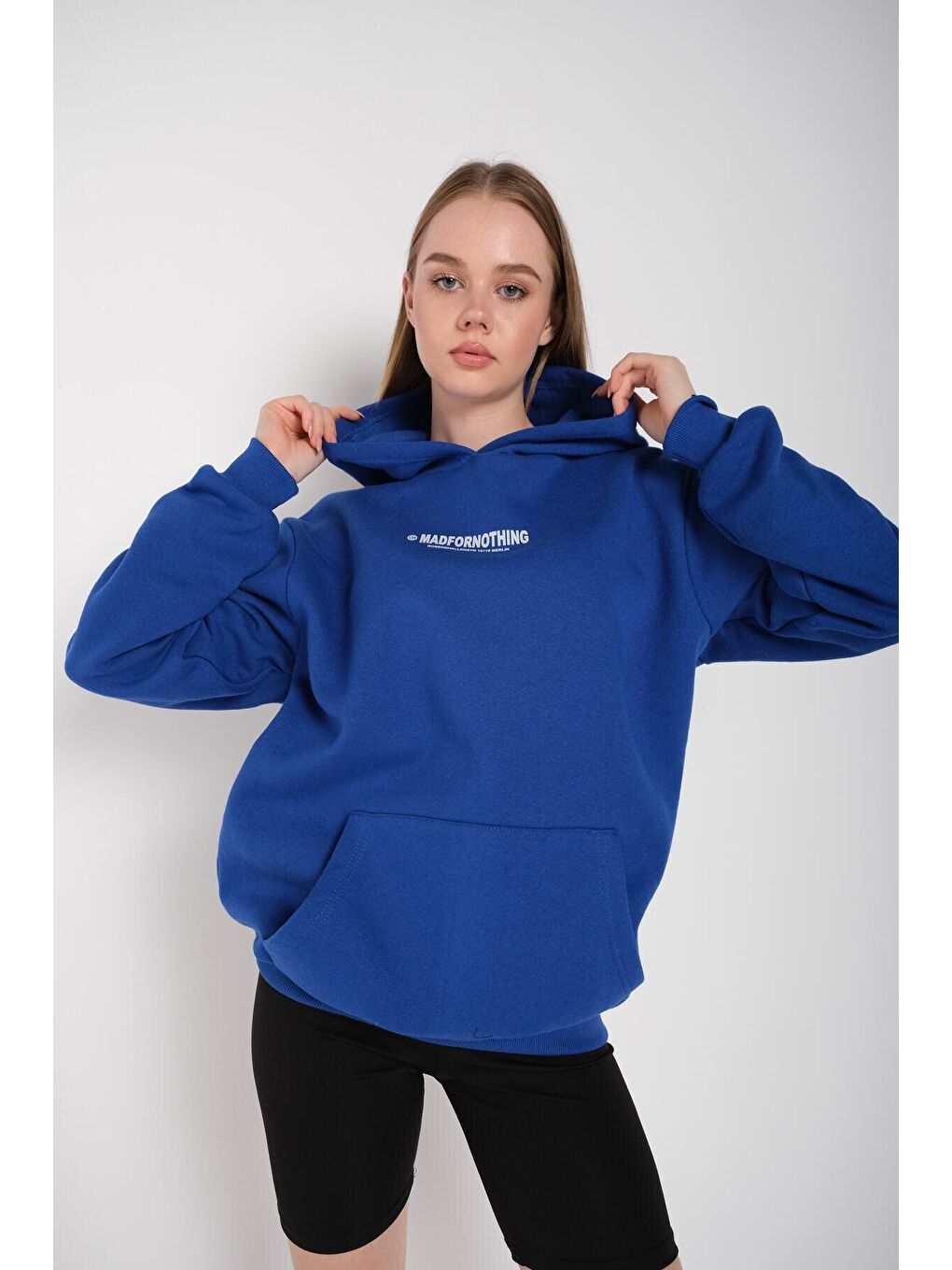 Trendseninle Mavi Kadın Saks MAVİ Mad For Nothing Baskılı Oversize Kapüşonlu Sweatshirt - 2