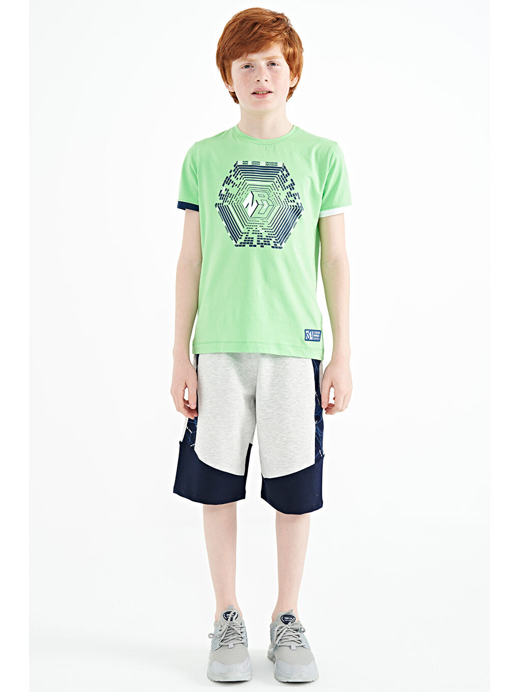 Neon Yeşil Kol Ucu Renkli Detaylı Baskılı Standart Kalıp Erkek Çocuk Tişört - 11156-2