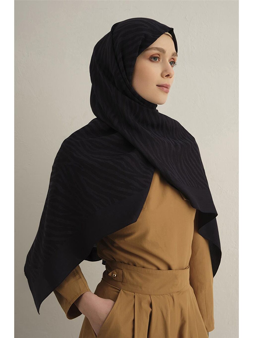 Siyah Pamora Zebra Desen Şal 1 03-2