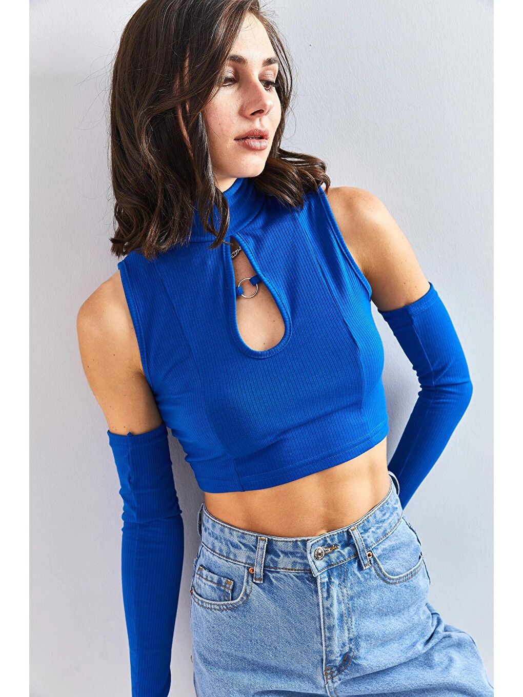 Mavi Kadın Boğaz Halkalı Kol Detaylı Bluz