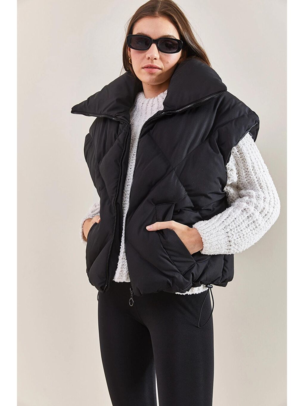 Siyah Kadın Kapitoneli Şişme Yelek-4