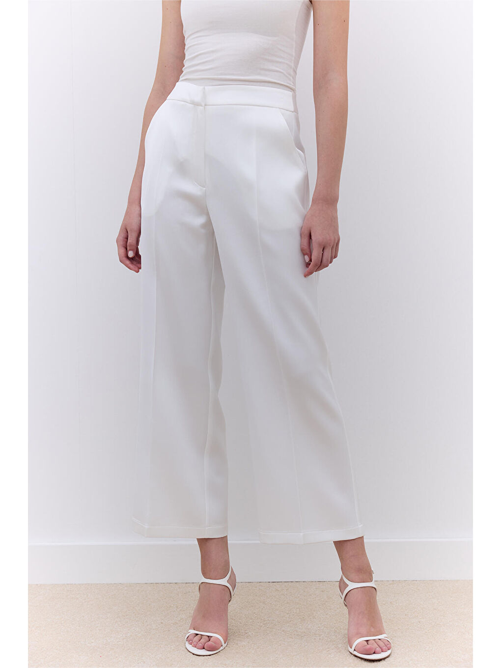 Saten Düz Paça Pantolon Ekru-3