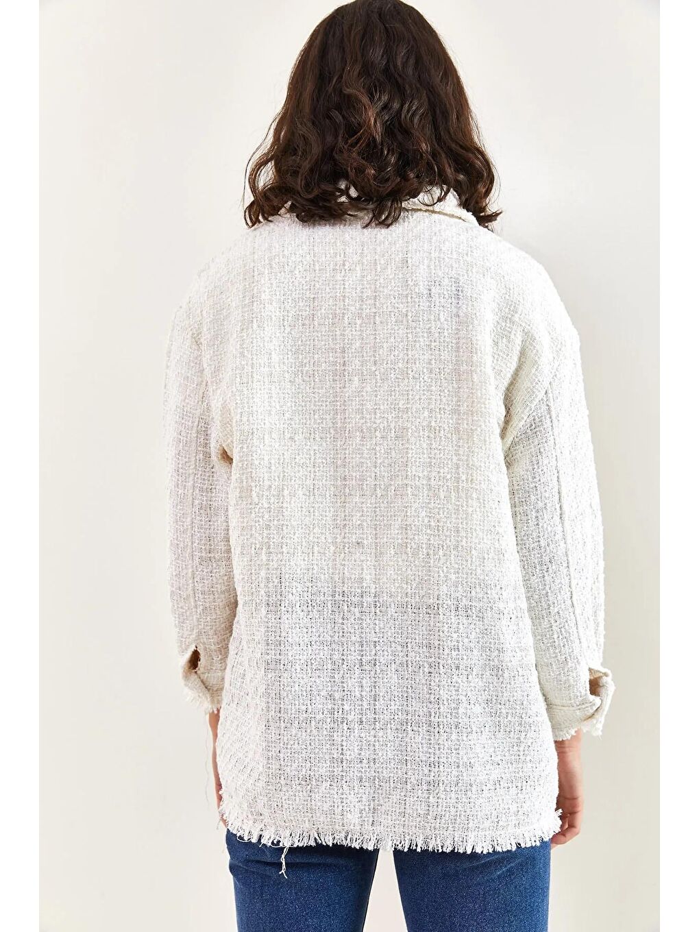 Beyaz Kadın Çift Cepli Şanel Gömlek 4637-3