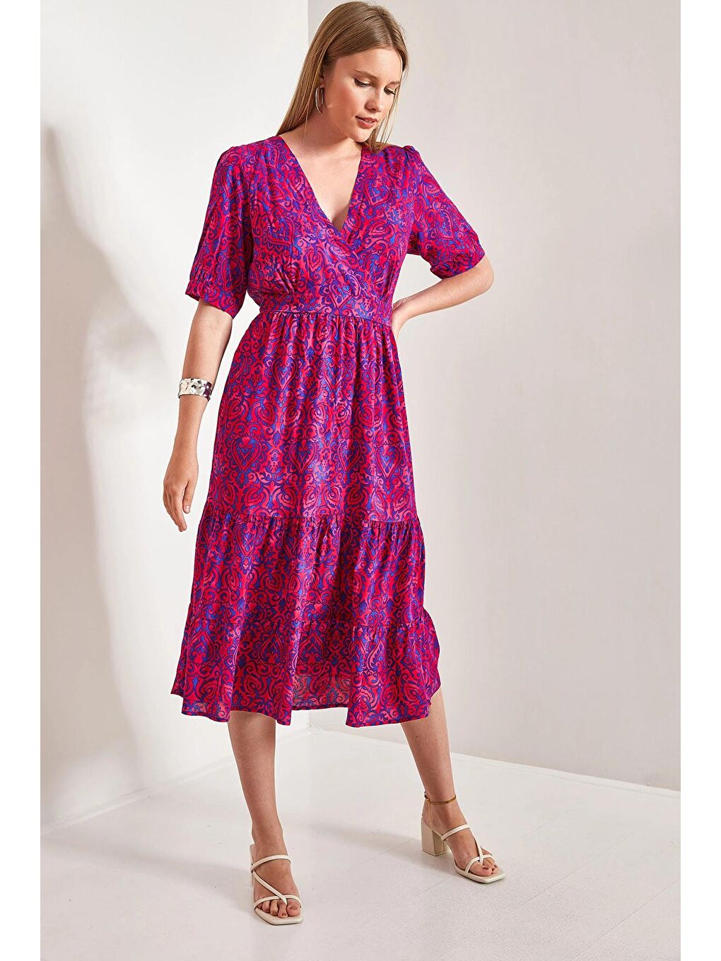 Kırmızı Kadın Kısa Kol Kruvaze Yaka Viskon Elbise-1