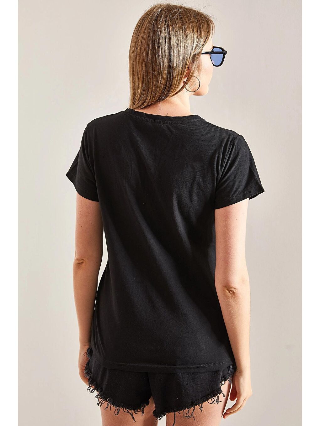Siyah Kadın Papatya İşlemeli Tshirt-2