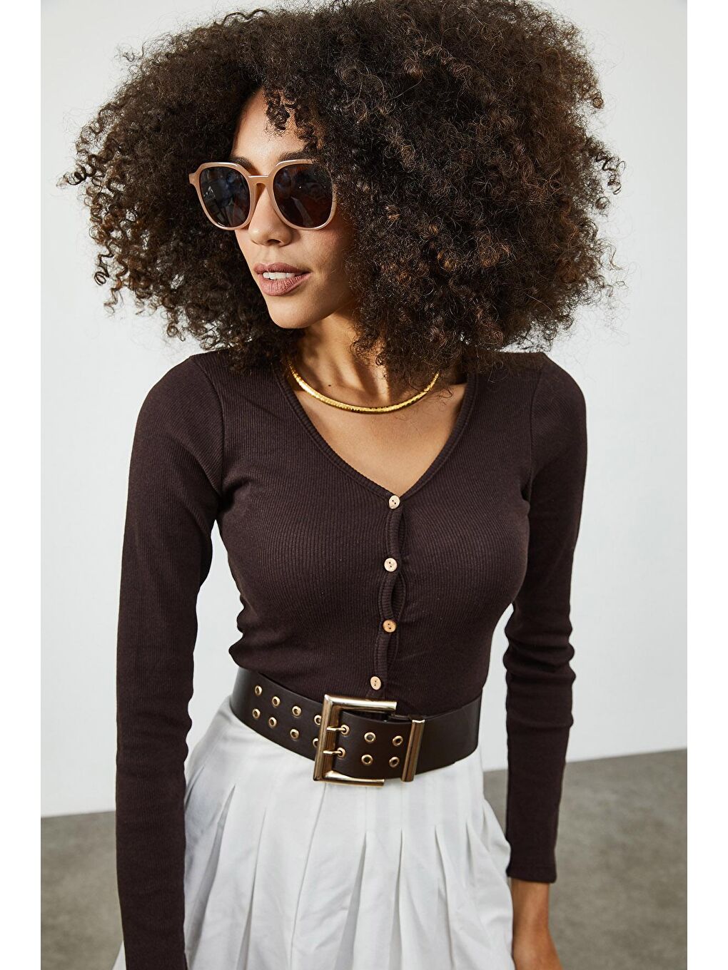 Kahverengi Düğme Detaylı Kaşkorse Bluz 2KXK2-45832-18-4