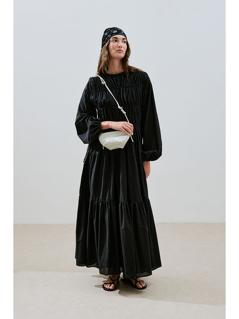 Büzgülü Uzun Kol Elbise Siyah-2