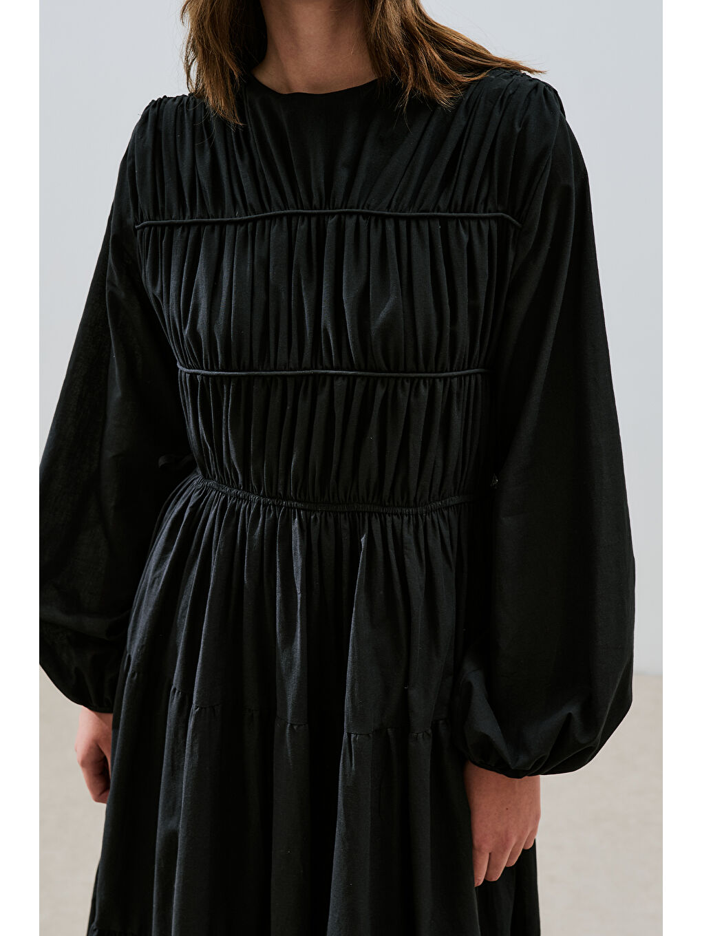 Büzgülü Uzun Kol Elbise Siyah-3