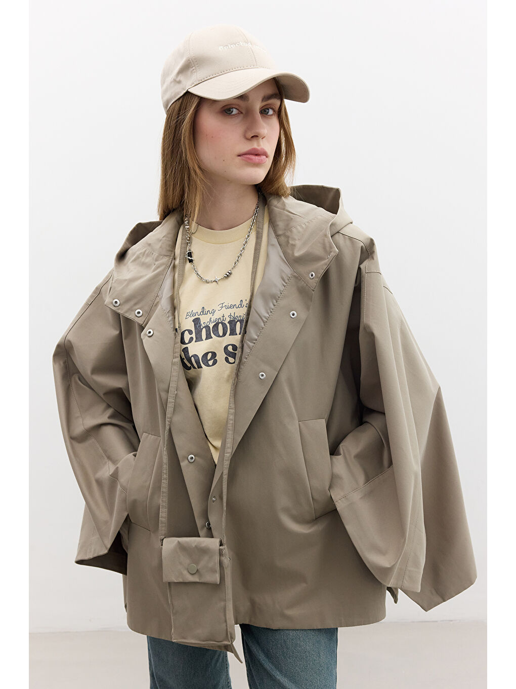 Yeşil Çanta Detaylı Pelerin Trençkot Çağla-1