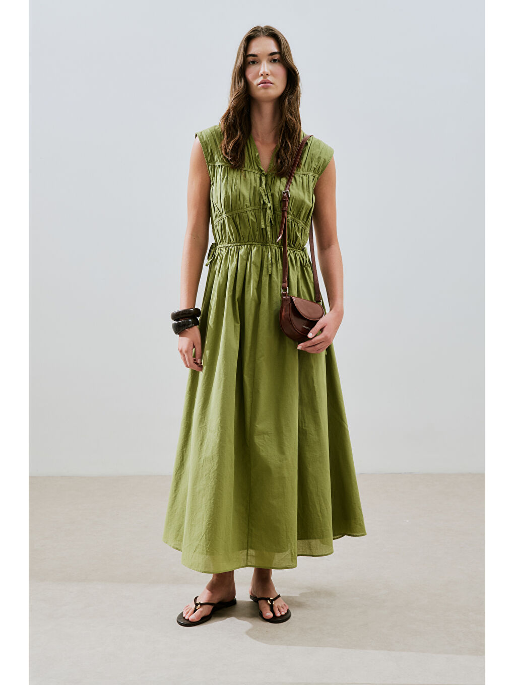 Büzgülü Bağlama Detaylı Elbise Yeşil-1