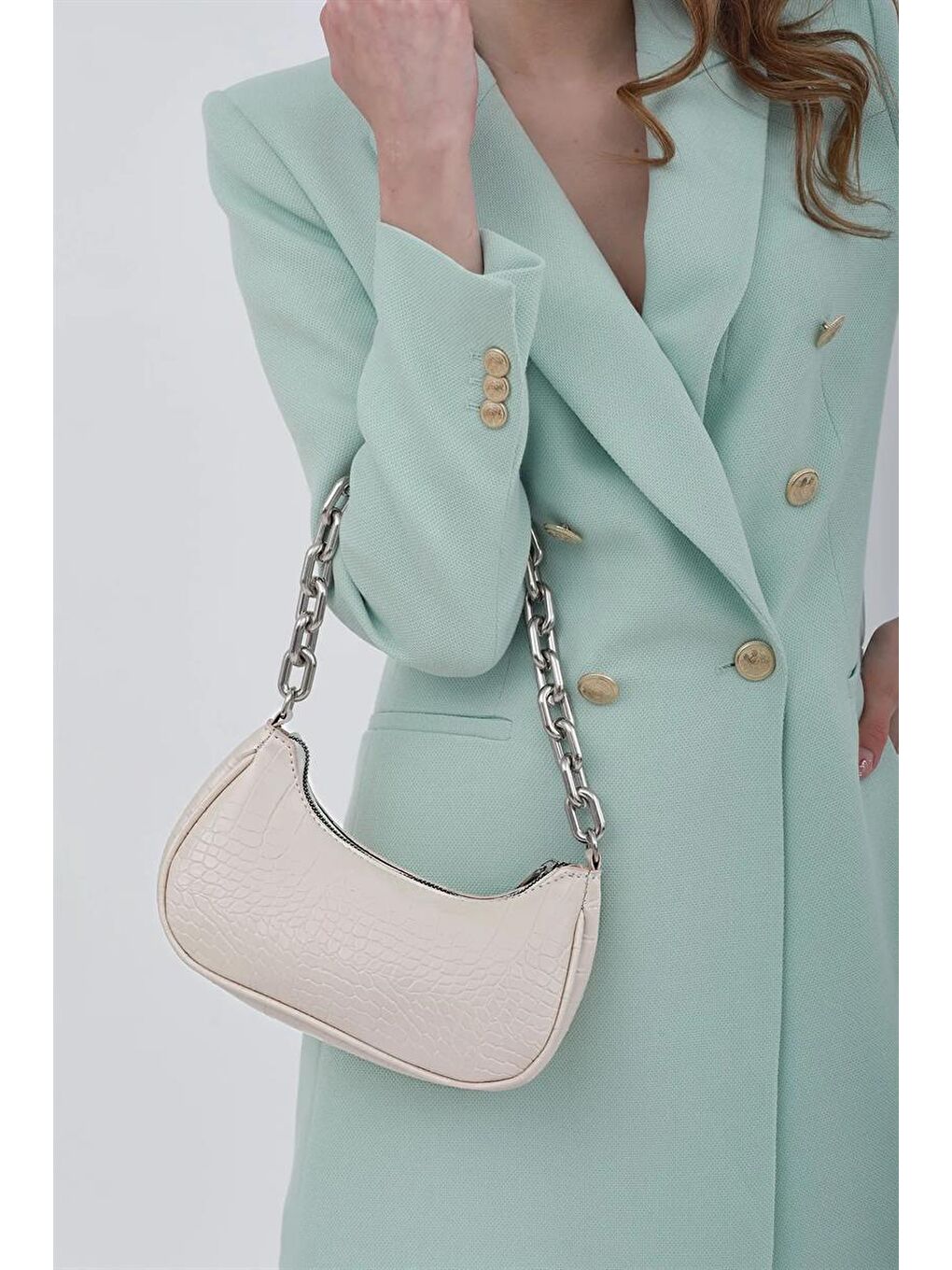Ekru Kroko Desenli Zincir Askılı Baguette Çanta Krem-1