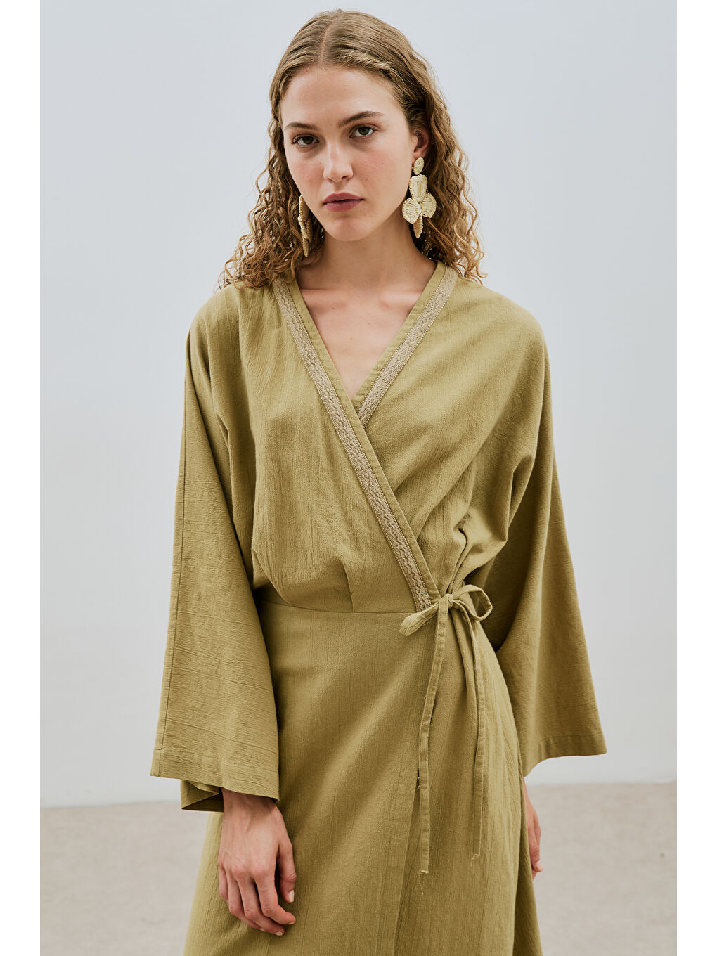 Dokulu Kruvaze Kapamalı Elbise Haki-3