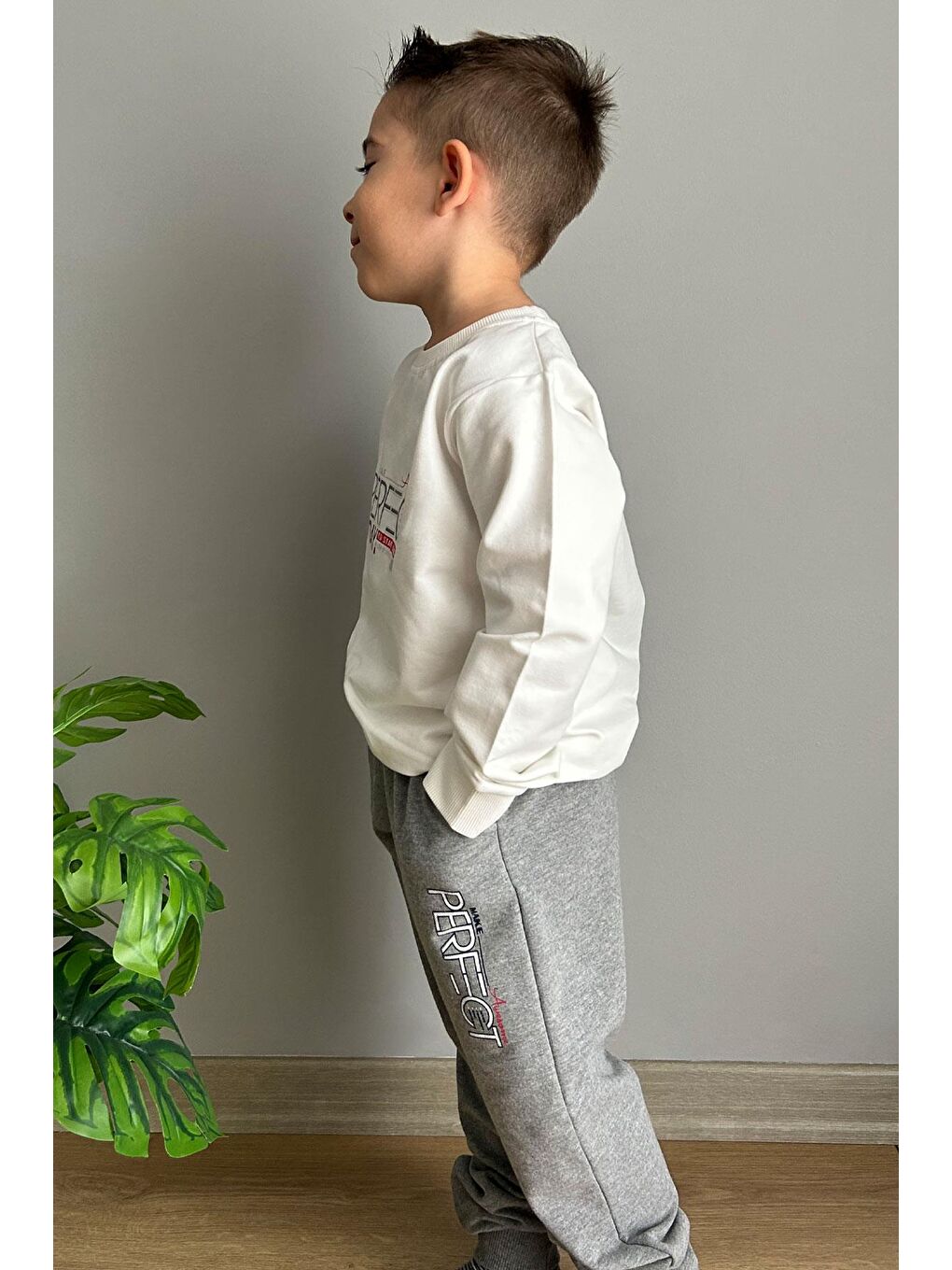 Erkek Çocuk Eşofman Takım Yazı Baskılı Ekru (2-5 Yaş)-1
