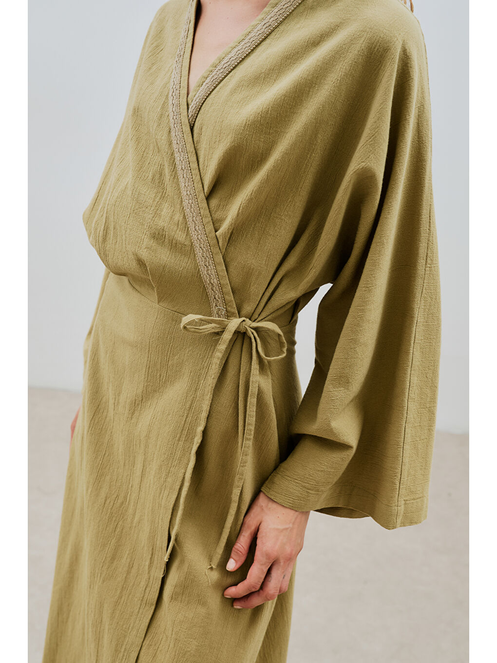 Dokulu Kruvaze Kapamalı Elbise Haki-5