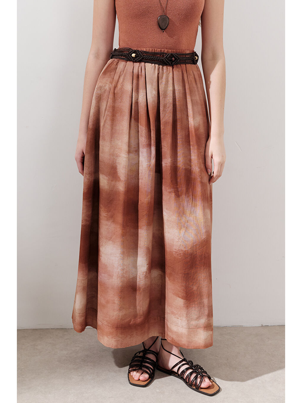 Kahverengi Desenli Pamuklu Hafif Etek Kiremit-2