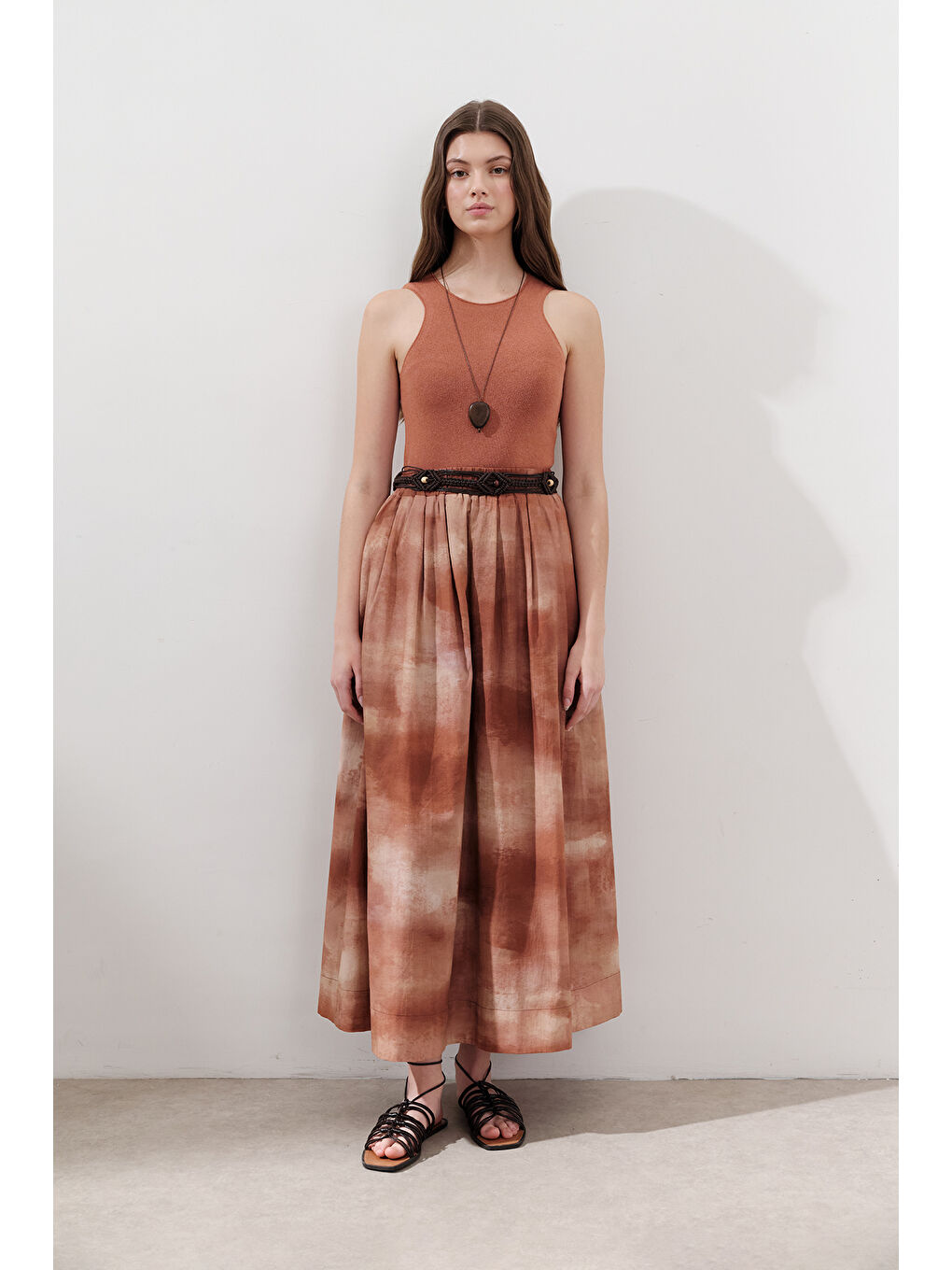 Kahverengi Desenli Pamuklu Hafif Etek Kiremit-4