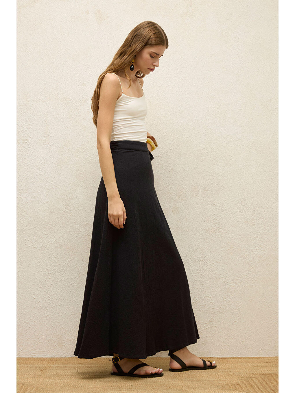 Pamuklu Bağlamalı Kruvaze Etek Siyah-3