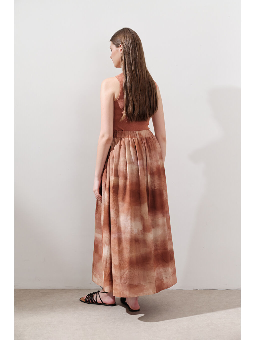 Kahverengi Desenli Pamuklu Hafif Etek Kiremit-7