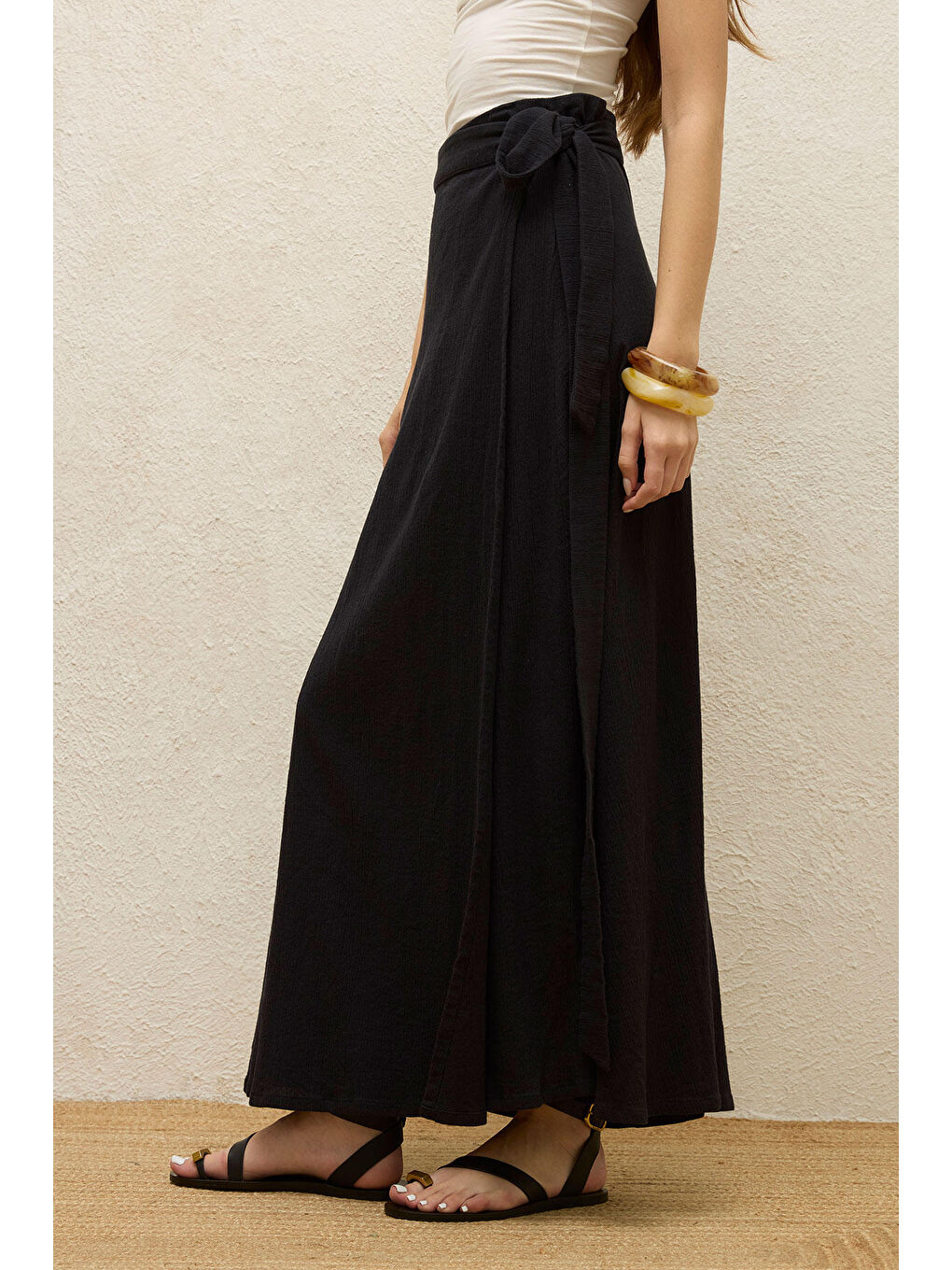 Pamuklu Bağlamalı Kruvaze Etek Siyah-4