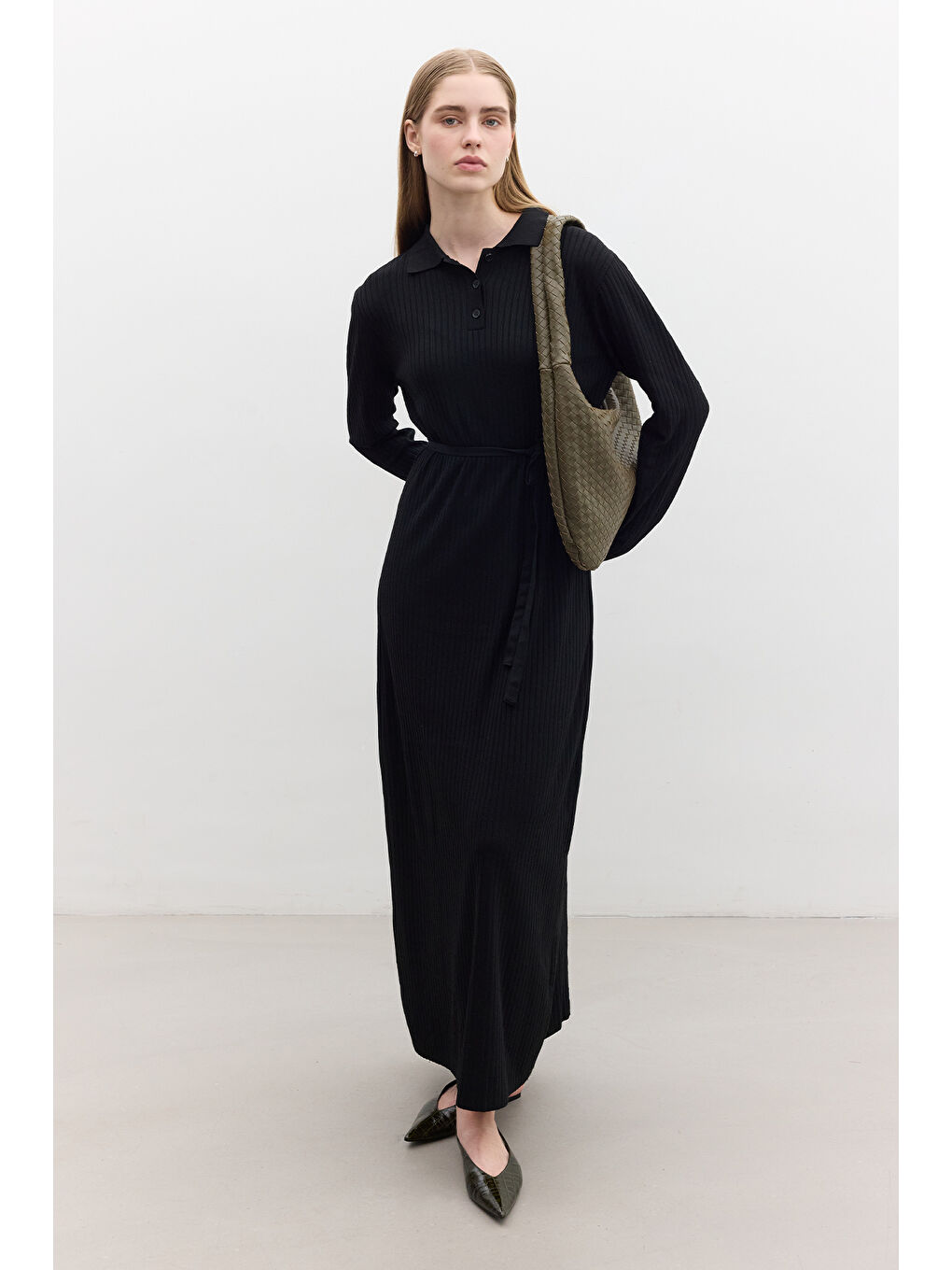 Yakalı Triko Elbise Siyah