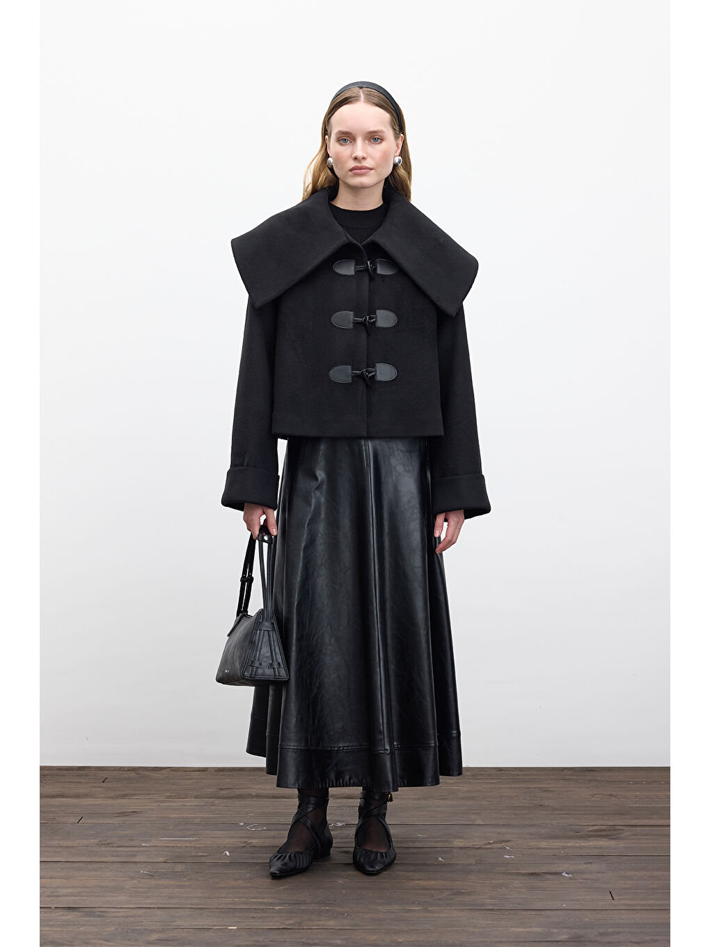 Tokalı Kaşe Kaban Siyah-4