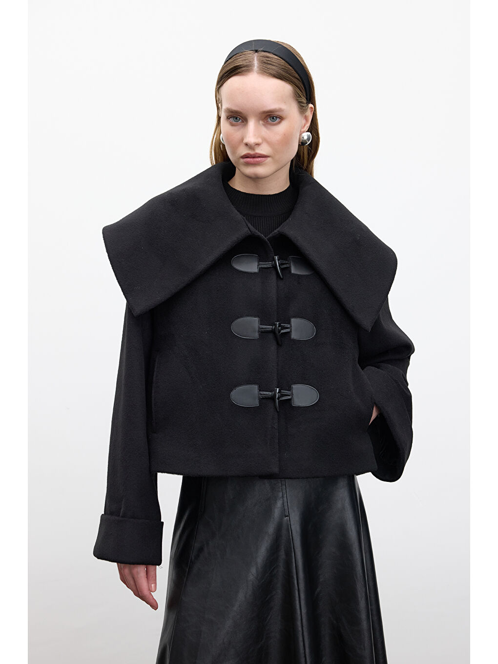 Tokalı Kaşe Kaban Siyah-5