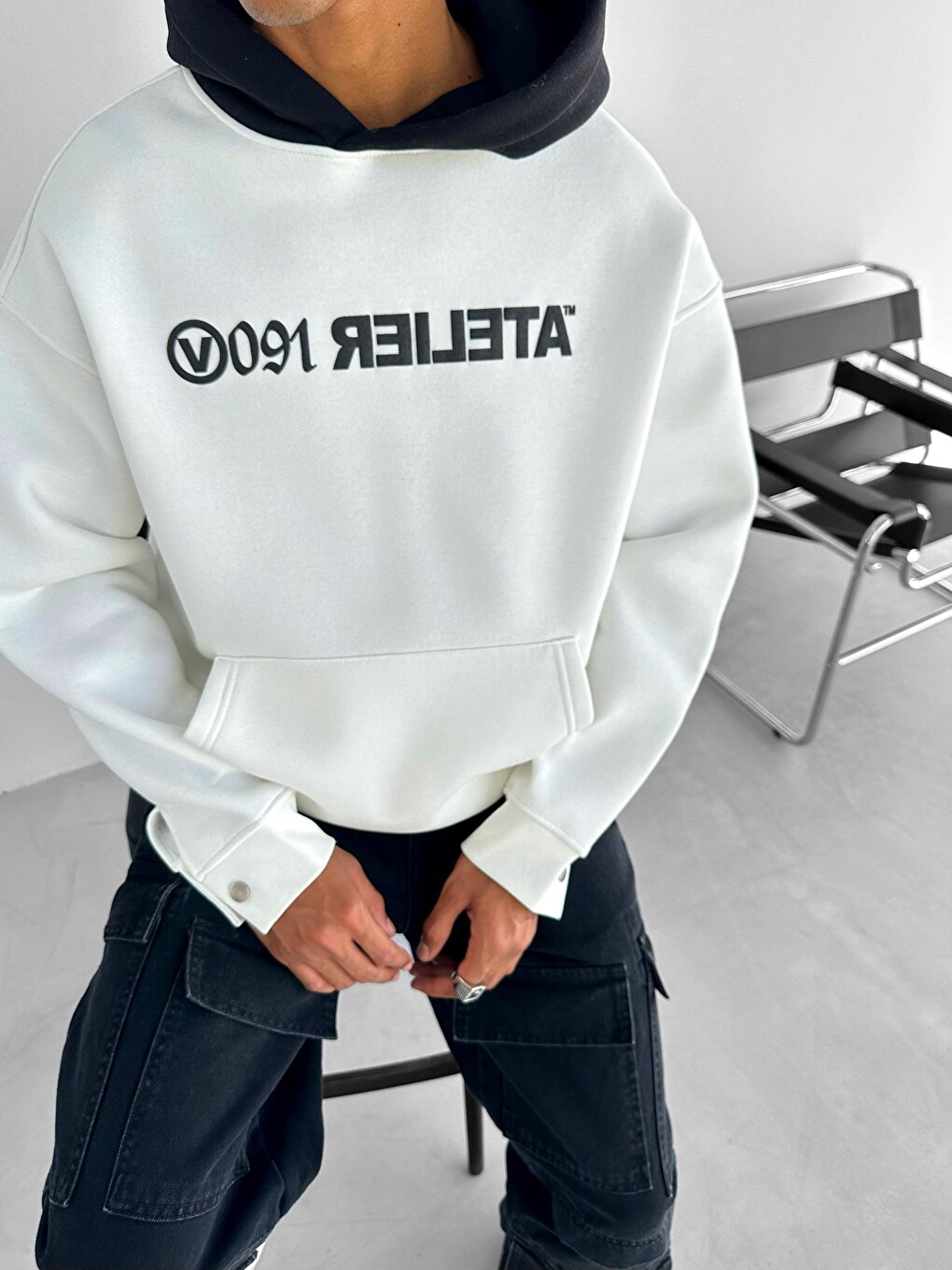Oversize Baskılı Kapüşonlu Sweatshirt Beyaz