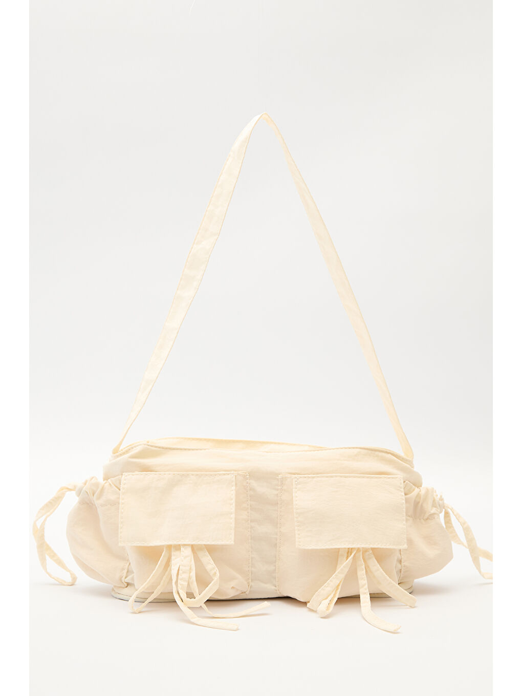 Bej Cep Detaylı Bağcıklı Çanta Vanilya-3