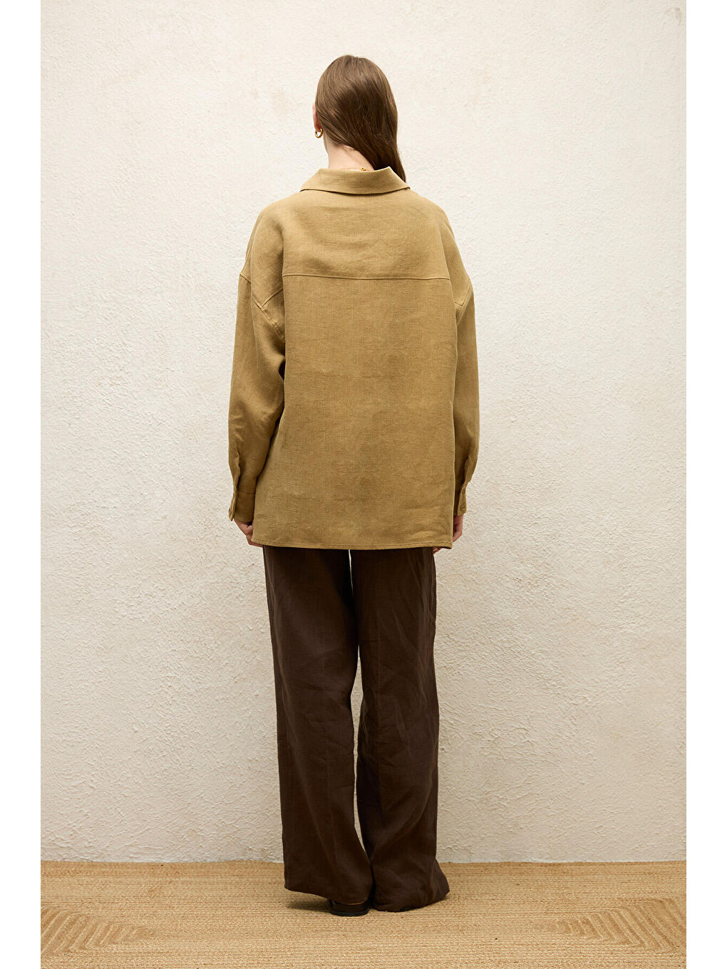 Bej Keten Oversize Düğmeli Gömlek Sahra-7