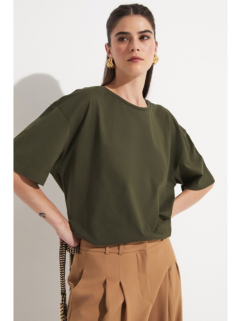 Haki Oversize %100 Pamuk Tişört-3