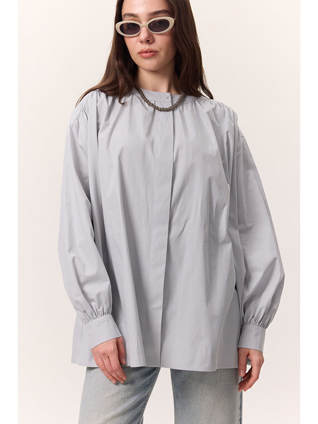 Büzgü Detaylı Geniş Gömlek Buz Mavi-5