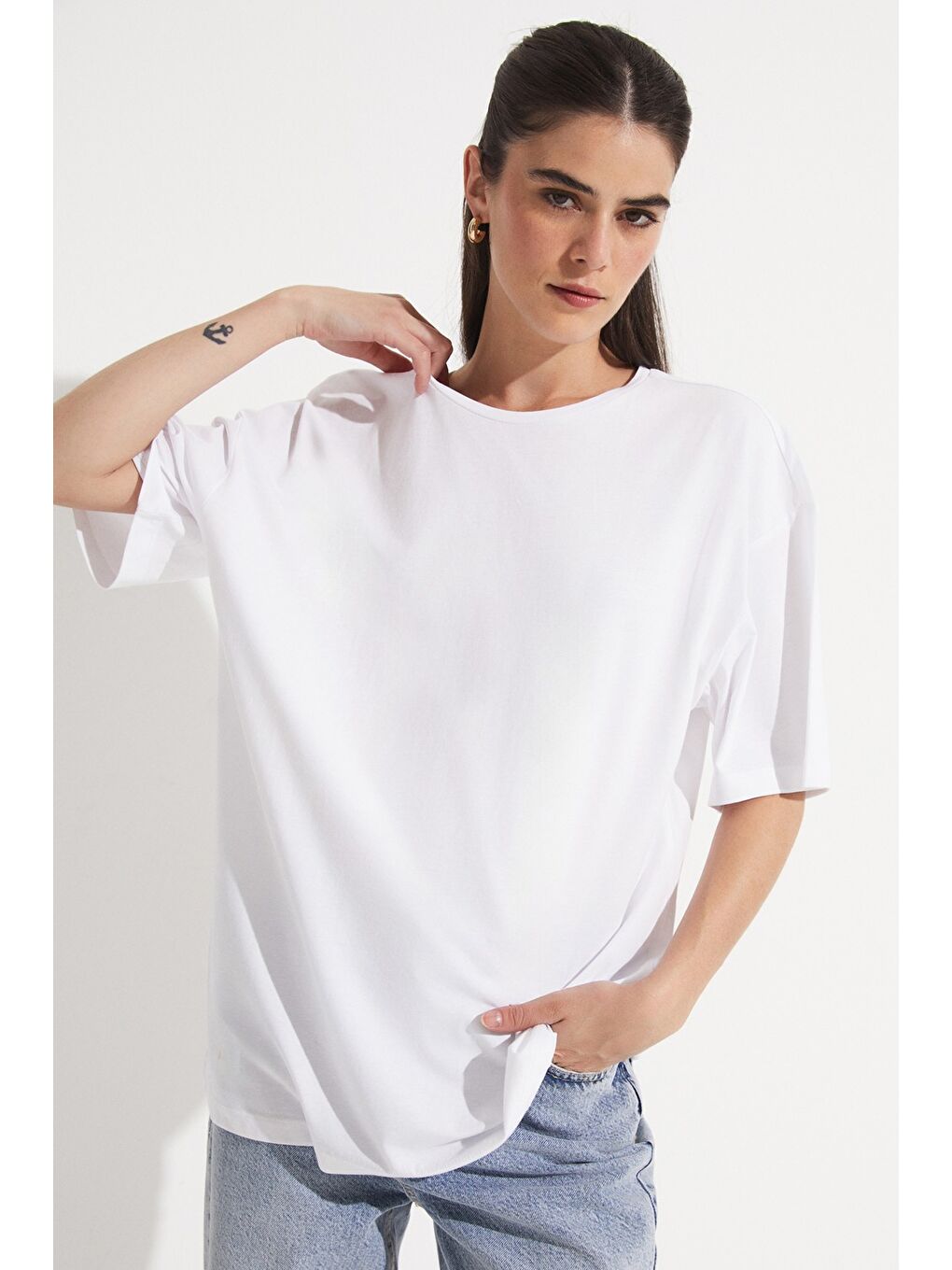 Beyaz Oversize %100 Pamuk Tişört-1
