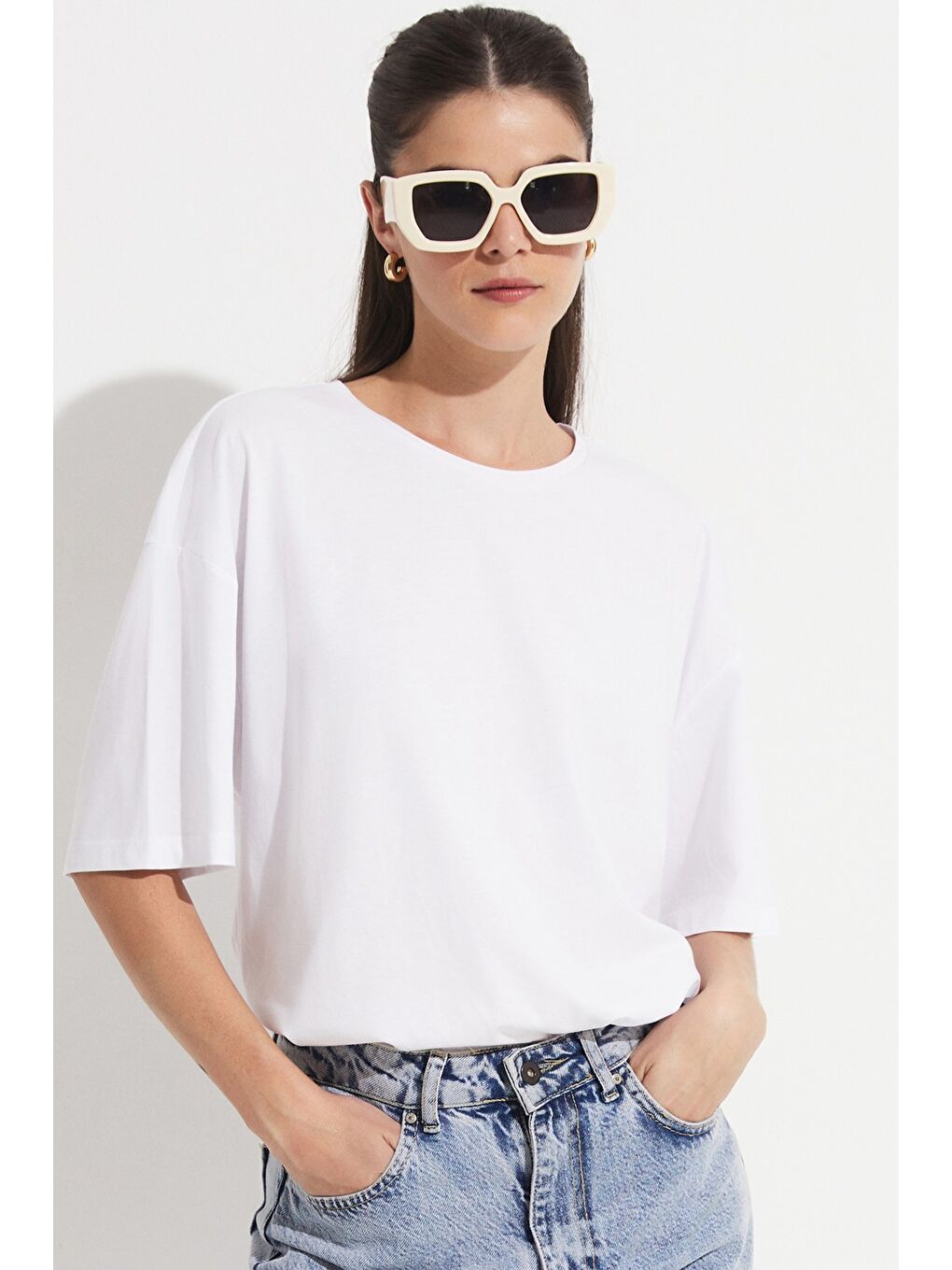 Beyaz Oversize %100 Pamuk Tişört-3