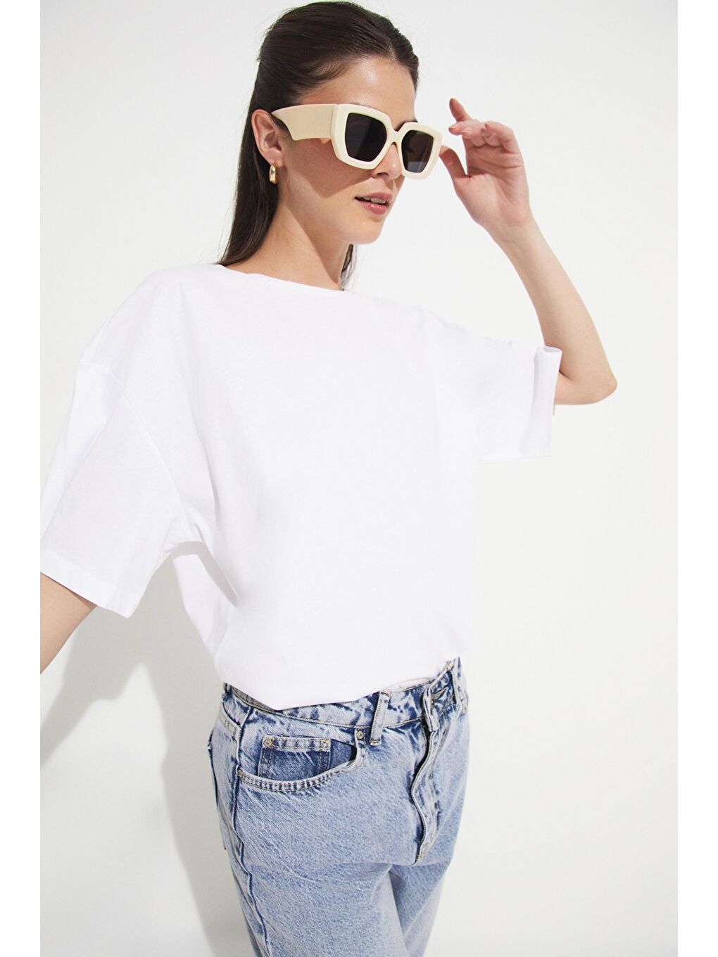 Beyaz Oversize %100 Pamuk Tişört-4