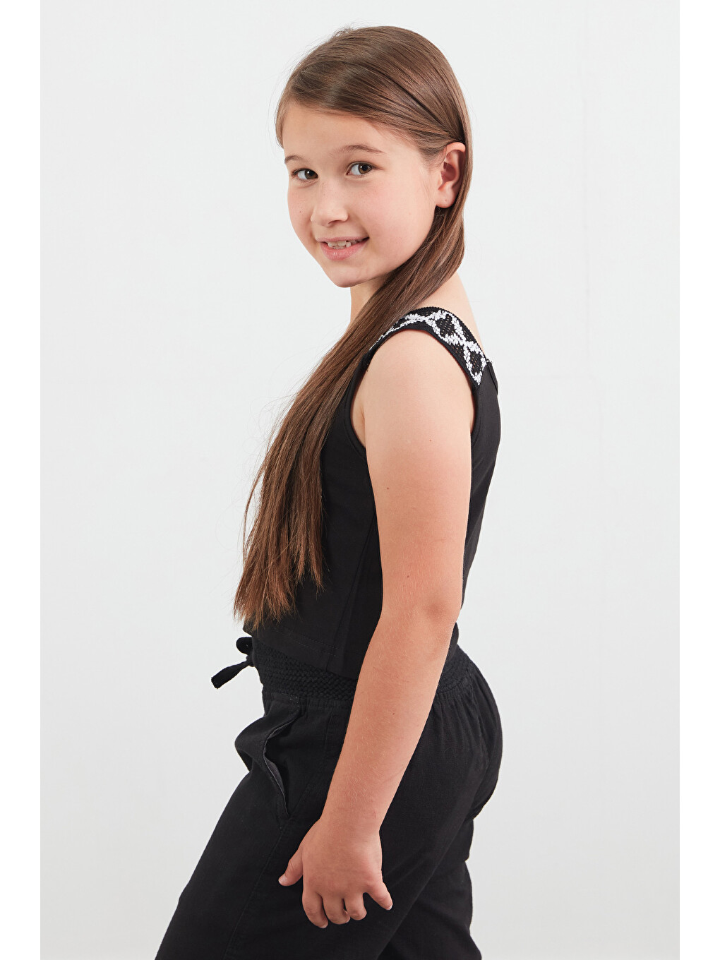 Siyah %100 Pamuk Basic Kalın Askılı Kız Çocuk Crop Bluz-2