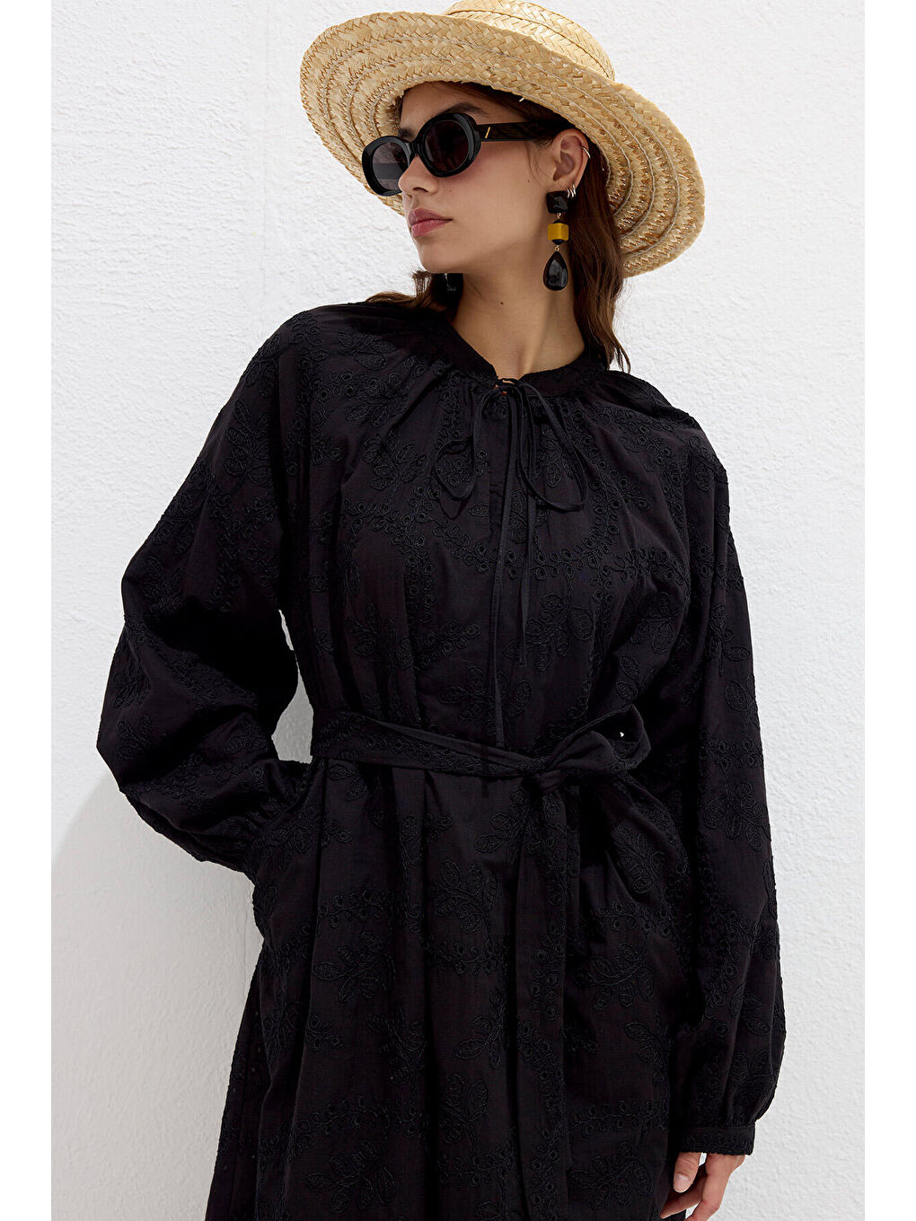 Astarlı Brode Elbise Siyah-1