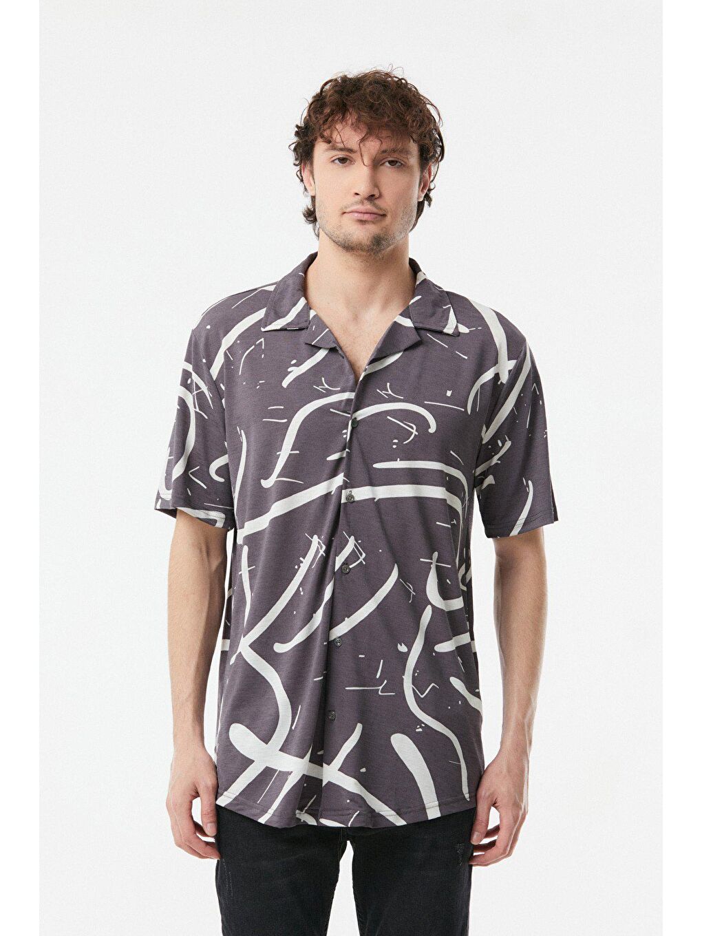 Gri Desenli Kısa Kollu Oversize Gömlek-4